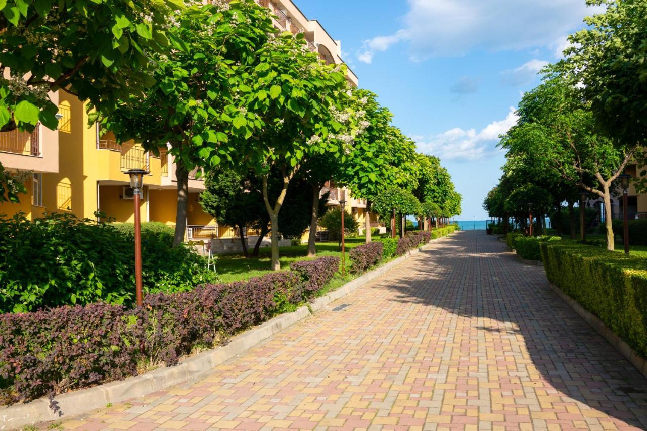 Апартаменты Apartament Midia Ахелой Экстерьер фото